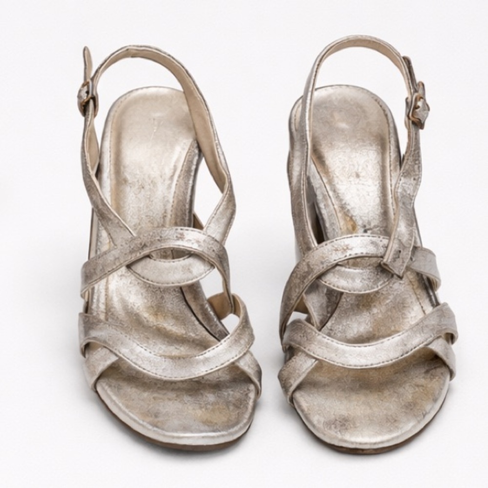 Sergio Rossi Metallic Silver Leather Sandals | Size 8 - Picture 4 of 10